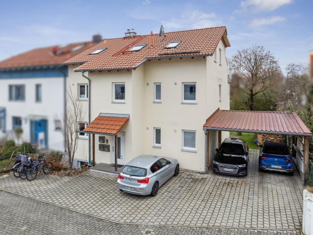 Straßenansicht