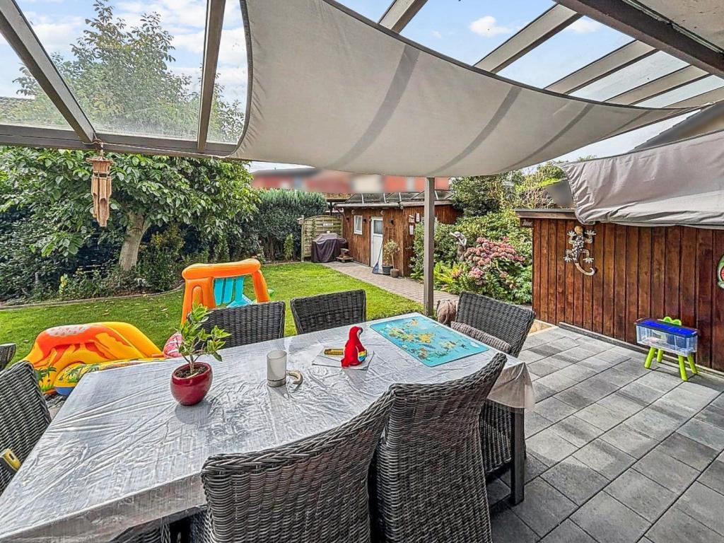 überdachte Terrasse