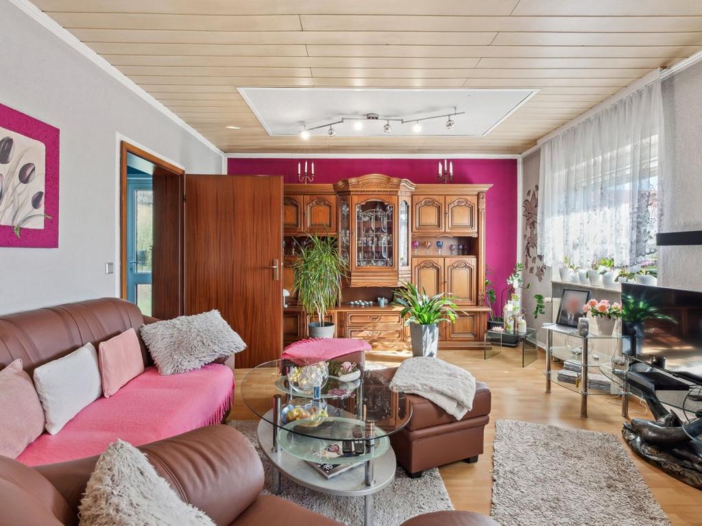 Wohnzimmer Ansicht 1