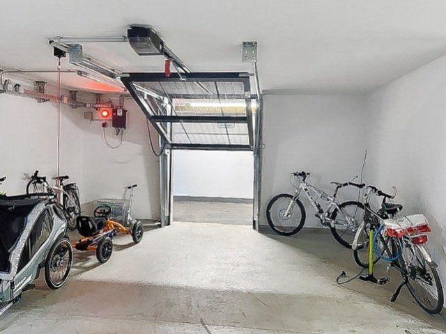 Elektrisches Tor Fahrradraum