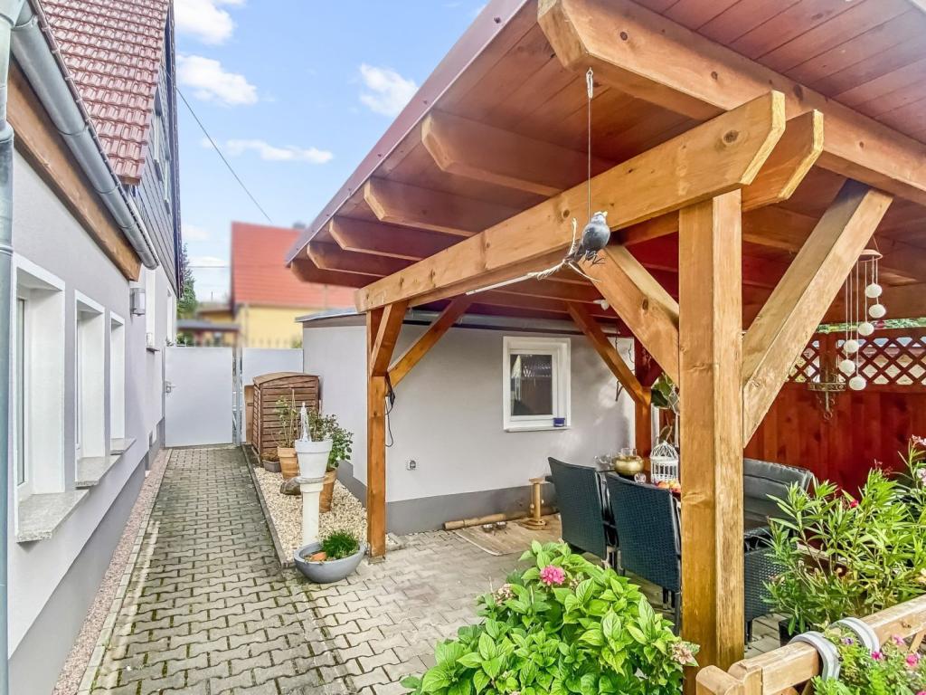 überdachte Terrasse
