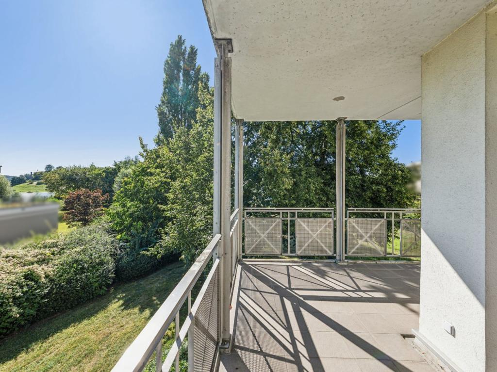 Eckbalkon mit Wasserblick