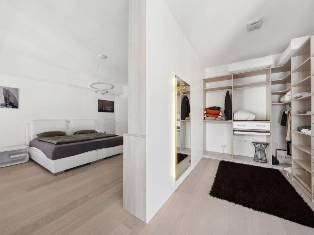 Ankleidebereich an Zimmer 3