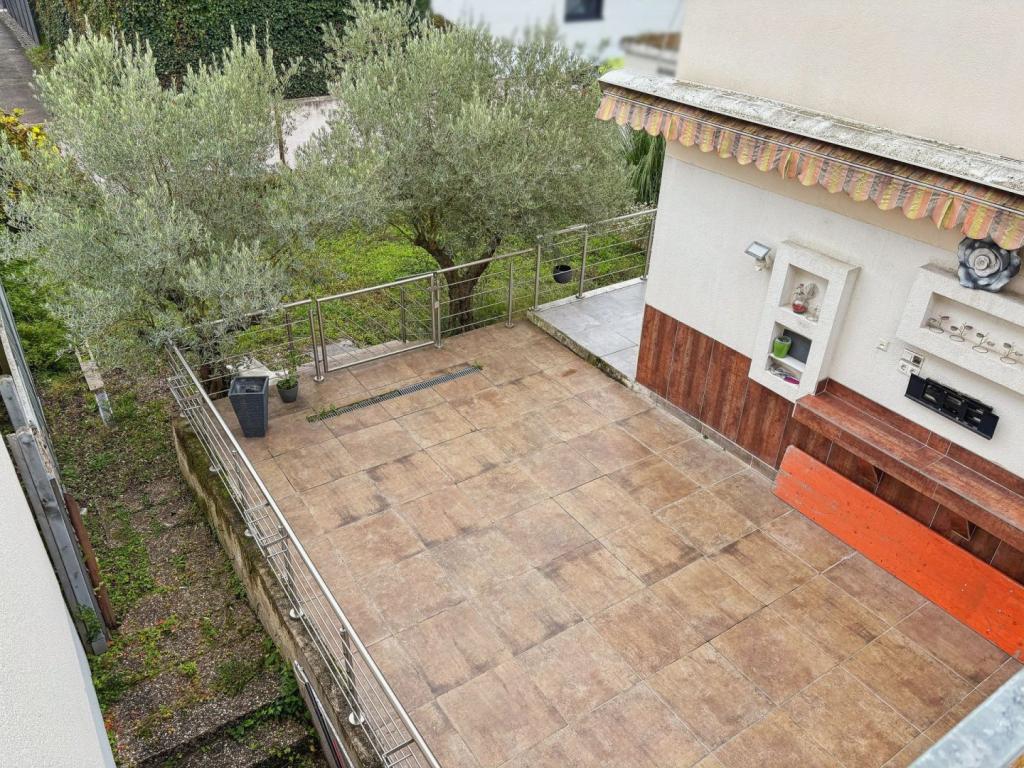 Terrasse EG