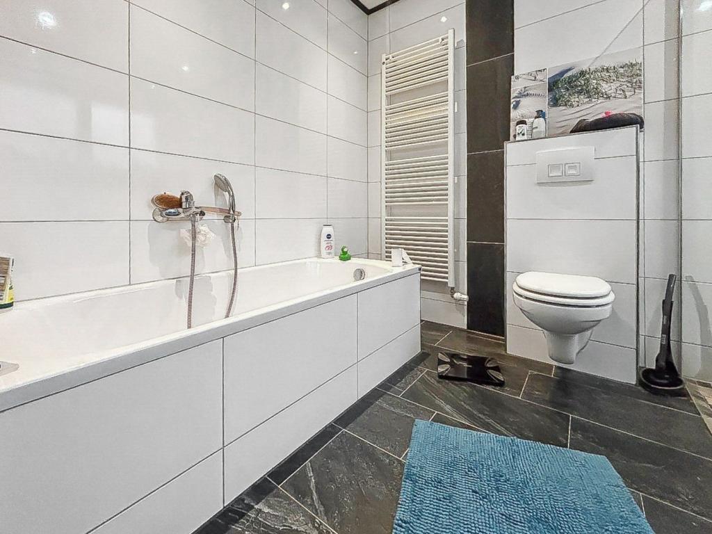 Badezimmer Ansicht II