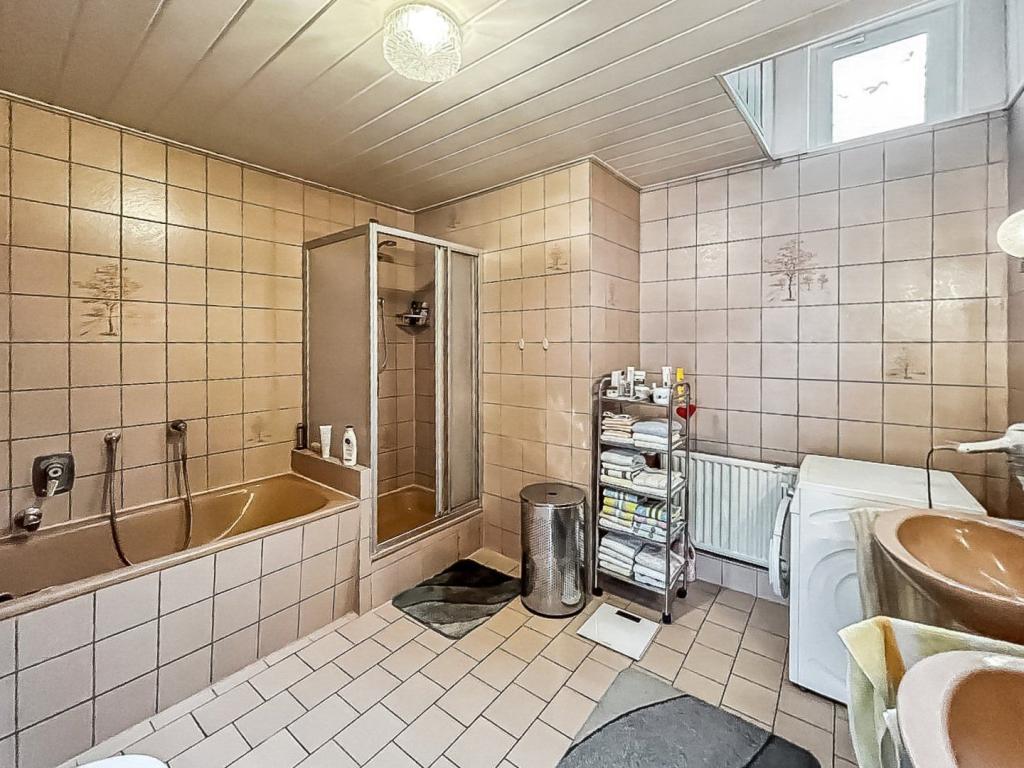 Zimmer 2 u. 3 plus Bad Whg. 1_2