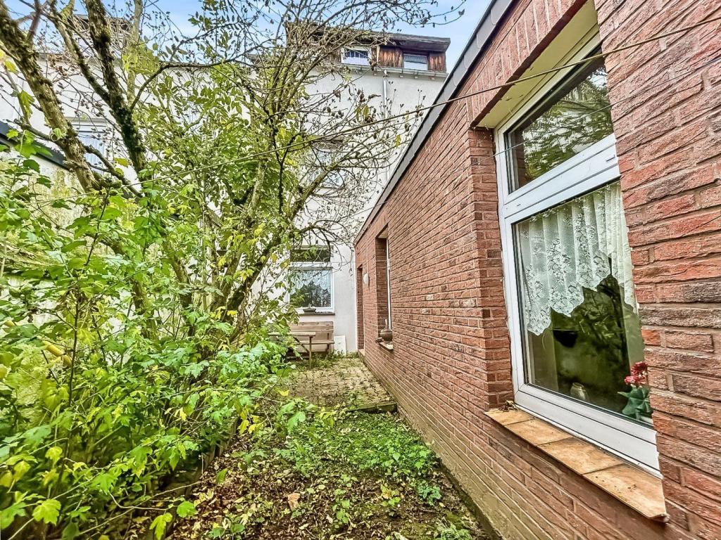 Innenhof und Anbau_1