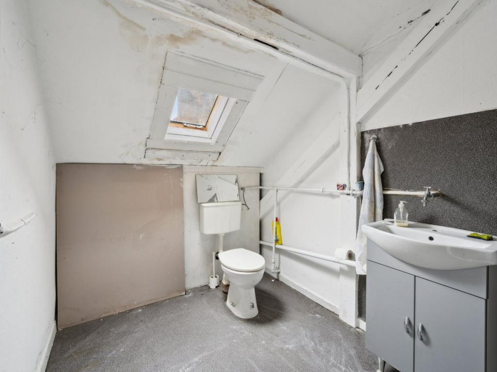 DG WC