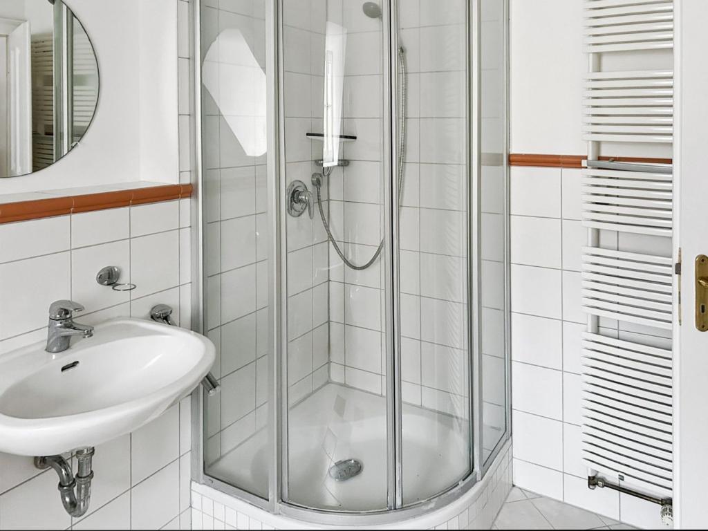 Traumhafte ca. 165 m² Penthouse-Maisonette-Wohnung, Vilshofen-Zentr. Dachterrasse, Haus 2021 saniert - Photo 3