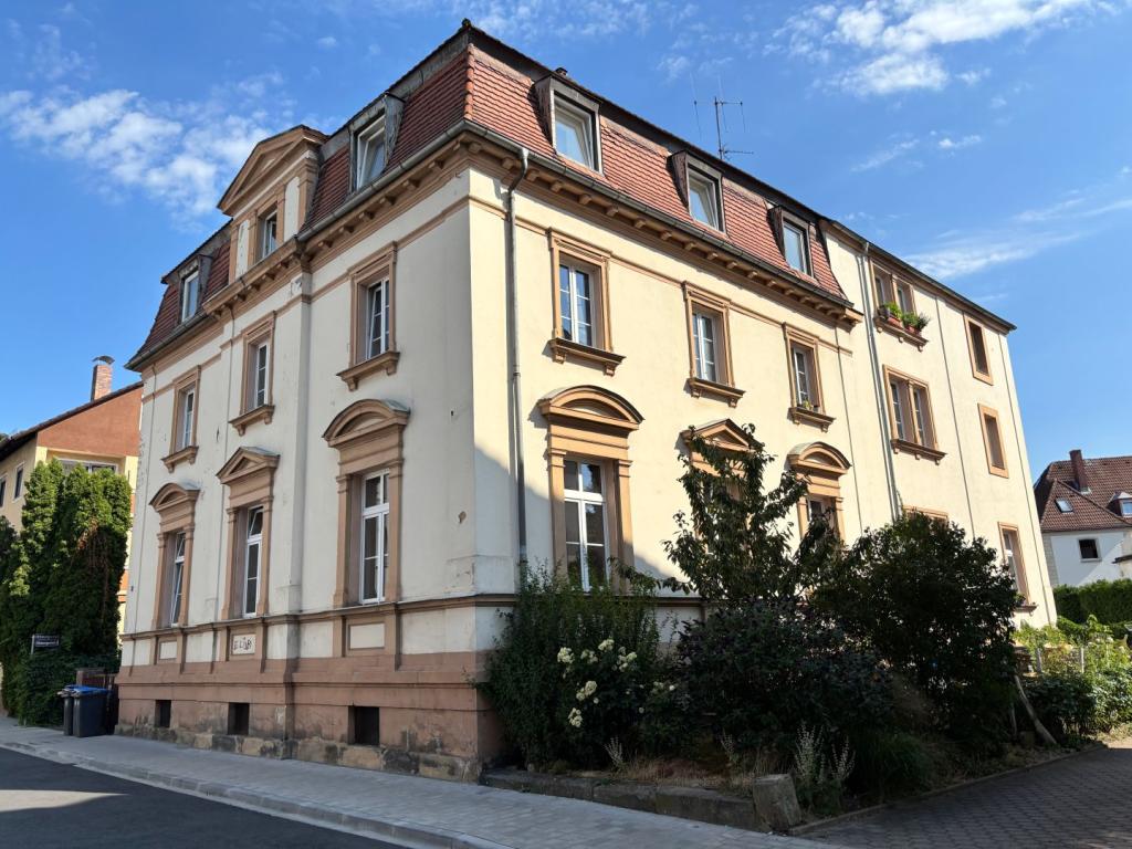 Große 7-Zimmer Wohnung zwischen Festspielhaus und Bayreuths Innenstadt – ideal für Wohngemeinschaft - Foto 1