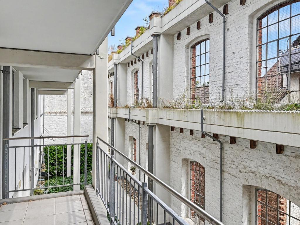 Stilvolles 2,5-Zimmer-Penthouse mit Dachterrasse im Herzen von Haan – denkmalgeschütztes Ensemble - Photo 4