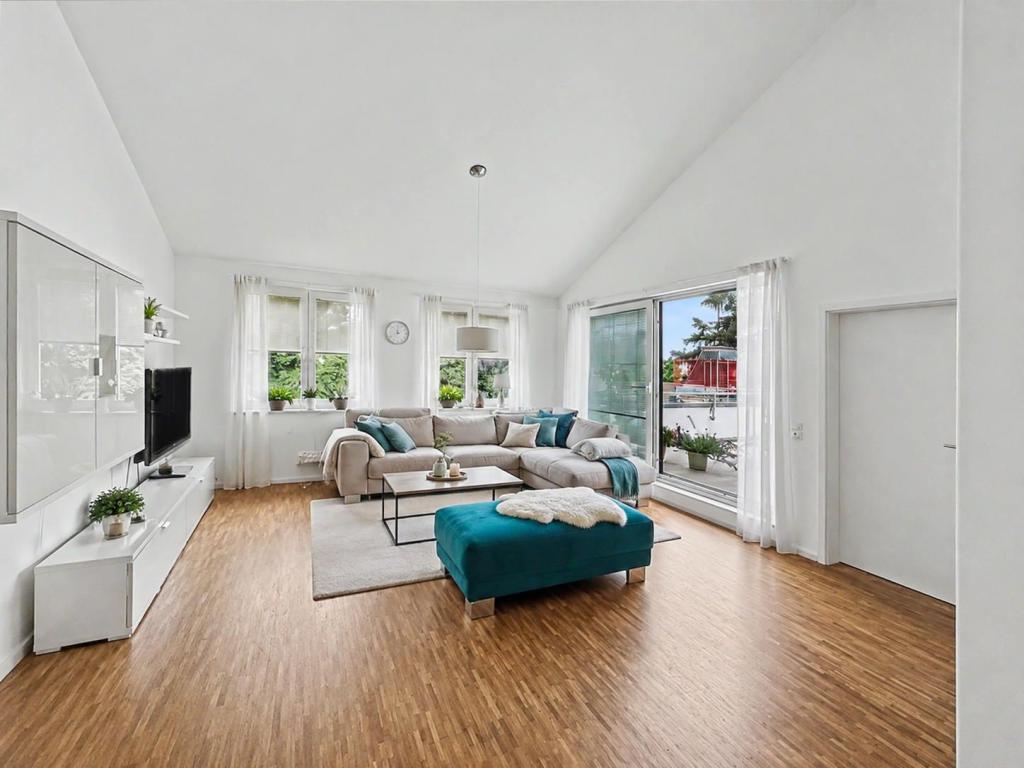 Stilvolles 2,5-Zimmer-Penthouse mit Dachterrasse im Herzen von Haan – denkmalgeschütztes Ensemble - Photo 1