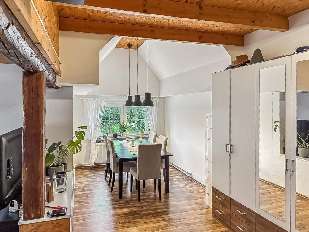 Große und moderne 2-Zimmer-Wohnung mit rustikalem Touch, ländlich in Neumünster-Tungendorf - Foto 3