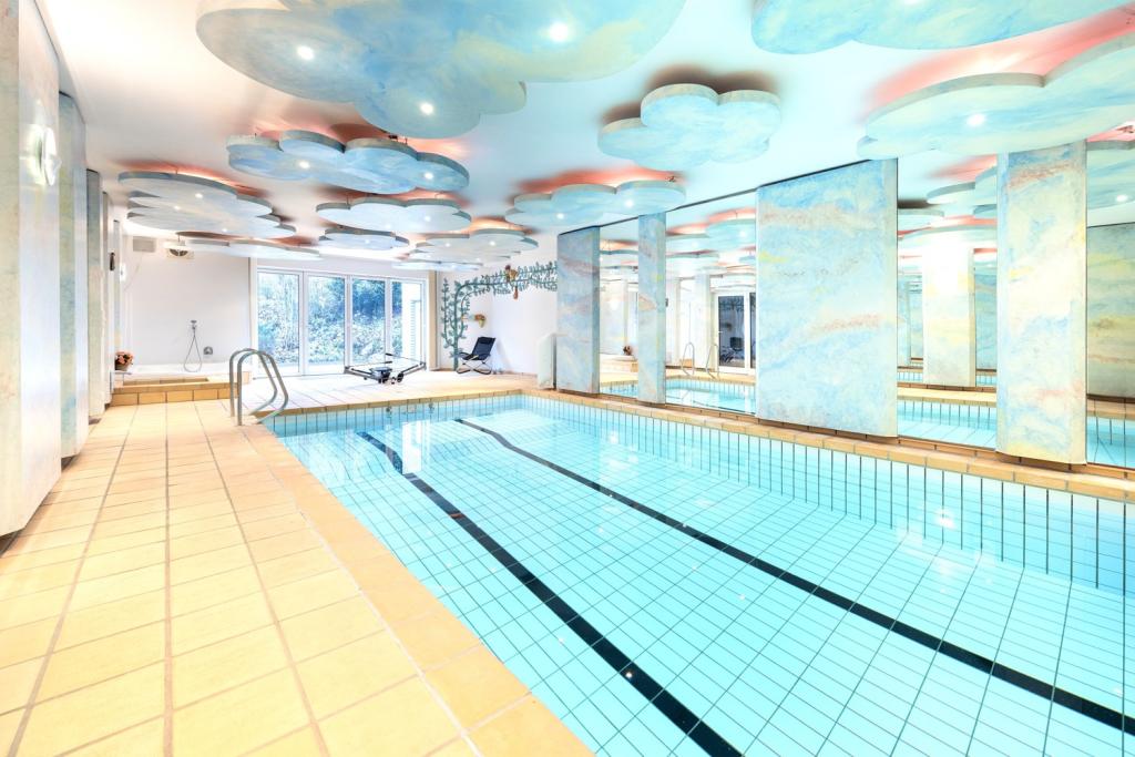 Schwimmbad