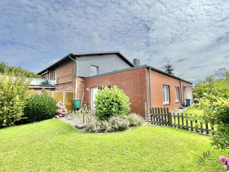 Anbau mit großer Wohnung
