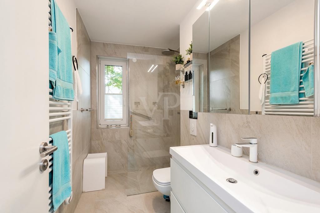 Badezimmer 1