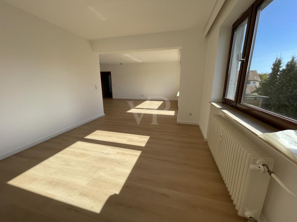 Familienfreundliche Etagen - wohnung mit modernem Charme, Aufzug und sonnigem Balkon - Foto 1