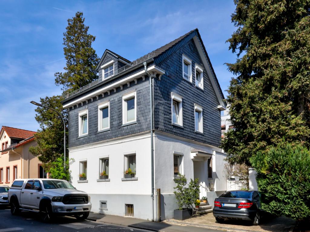 Straßenansicht