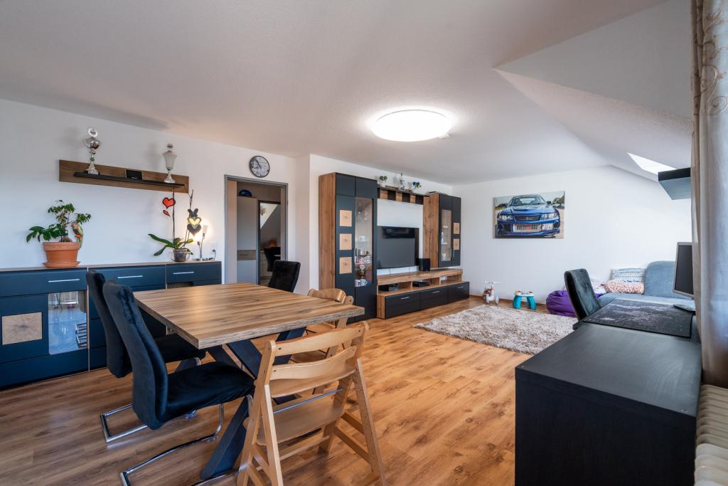 Großes Wohn- & Esszimmer