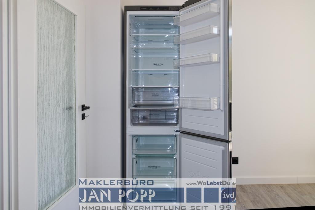 Erstbezug nach Sanierung mit Einbauküche und Südbalkon - Foto 2