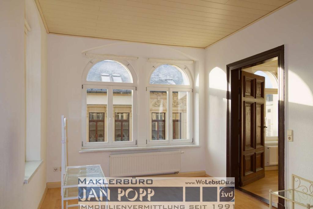 Wohnung mit Einbauküche und Stellplatz - Photo 1