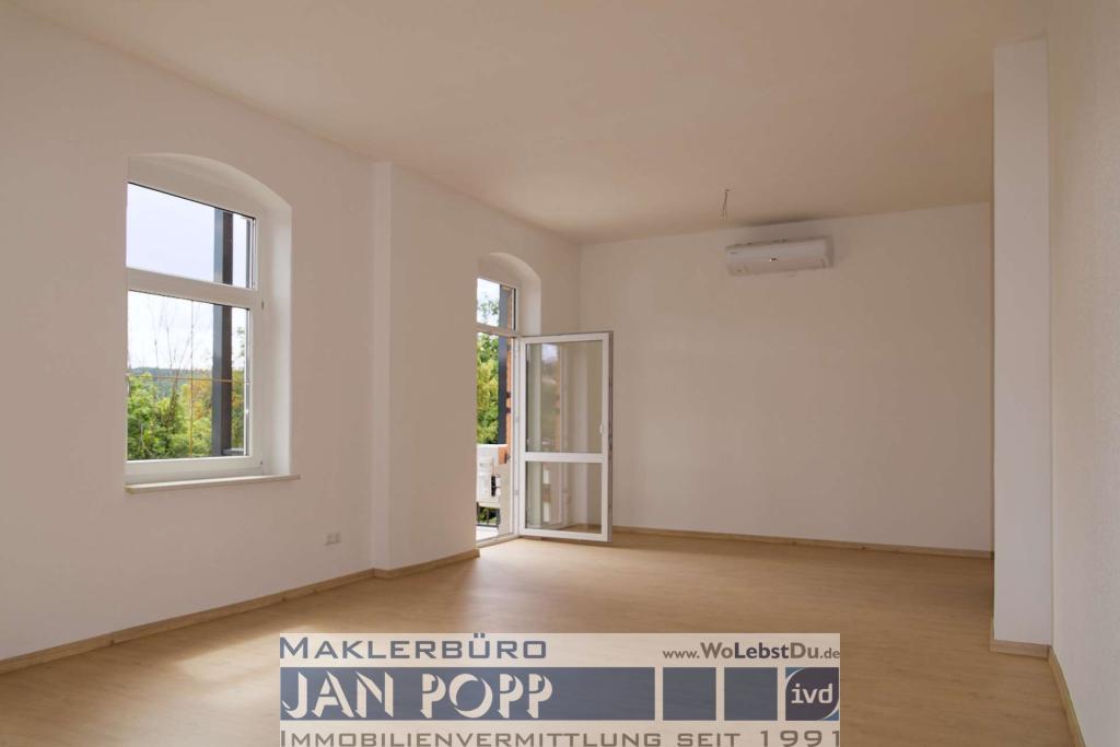 Südbalkon mit Panoramablick - Erstbezug nach energetischer Sanierung - Photo 2