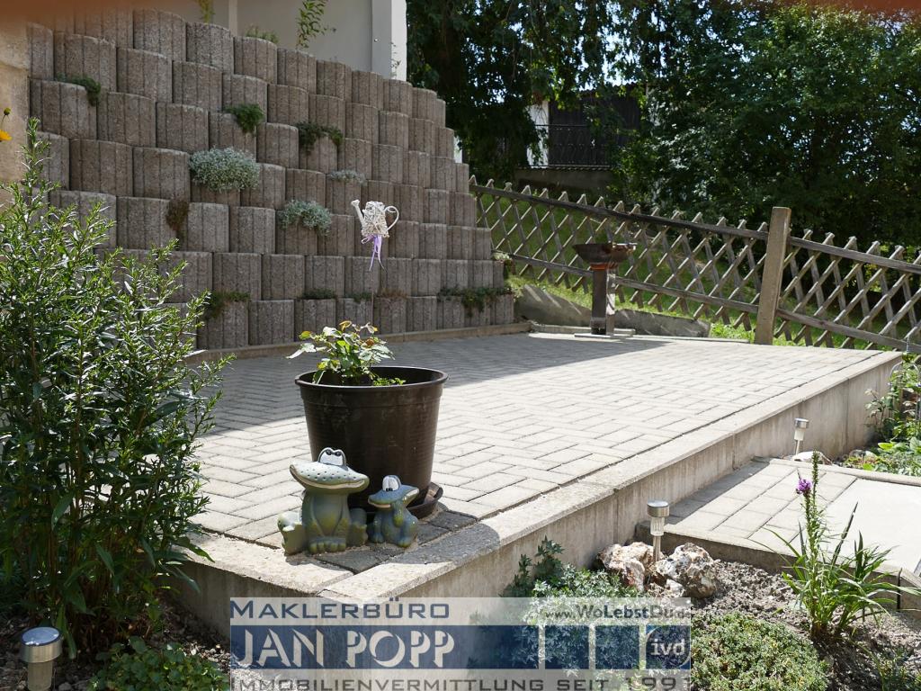 Zwei Etagen, Einbauküche und Gartenterrasse - Foto 5