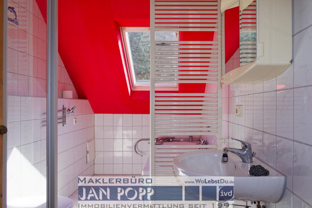 Preiswerte Maisonettewohnung mit Dachschrägen - Photo 2