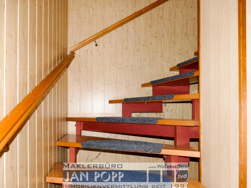 Treppe in das Obergeschoss