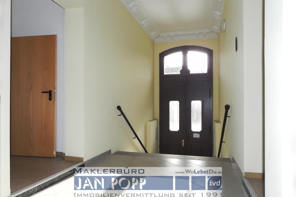 helle Wohnung mit Balkon und Aufzug - Photo 2