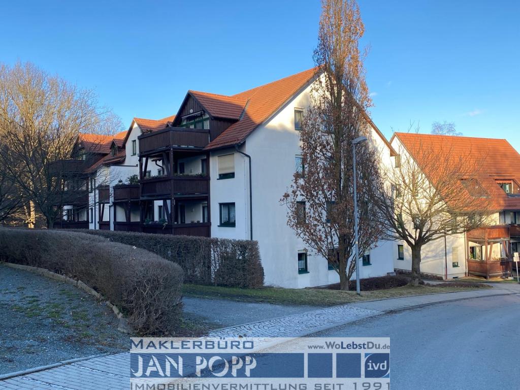 Attraktive 2-Zimmer-Wohnung in ruhiger Wohnlage von Greiz mit Westbalkon & Tiefgaragenstellplatz - Photo 2