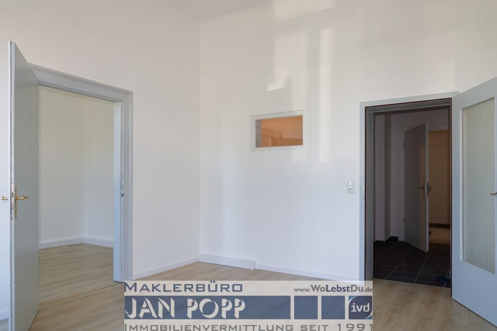 Wohnen zwischen zwei Einkaufsmärkten - Foto 1