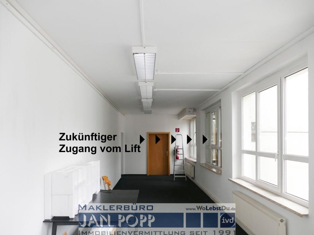 Neuer Zugang vom Lift