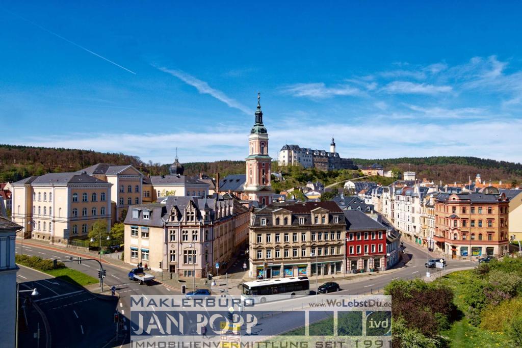 Fensterblick zur historischen Altstadt 