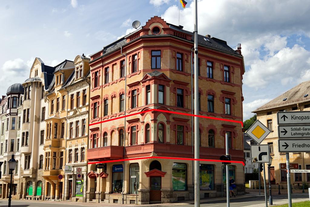 Etagenwohnung mit Balkon und Einbauküche - Foto 5