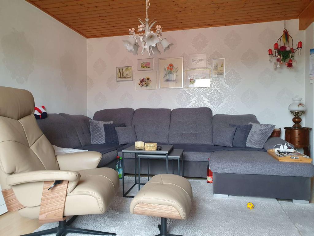 3,5-Zimmer-Maisonette-Wohnung in Schäftersheim zu vermieten! - Foto 1