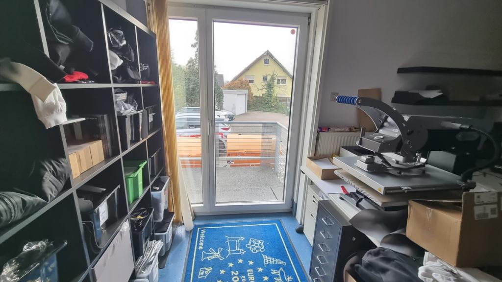 Büro EG