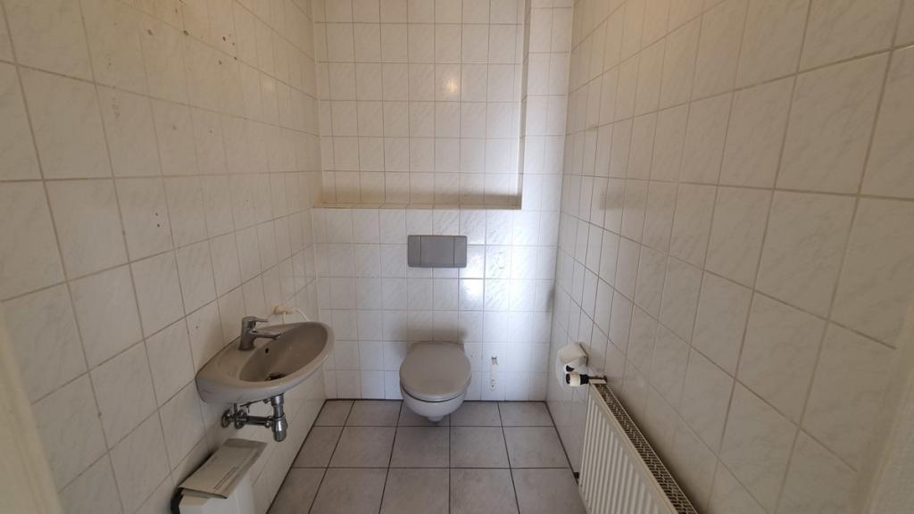 1 OG Gäste WC
