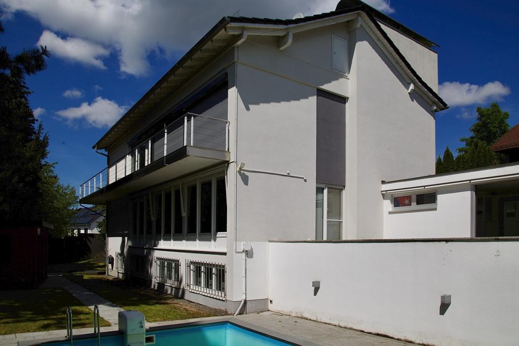 Haus von hinten