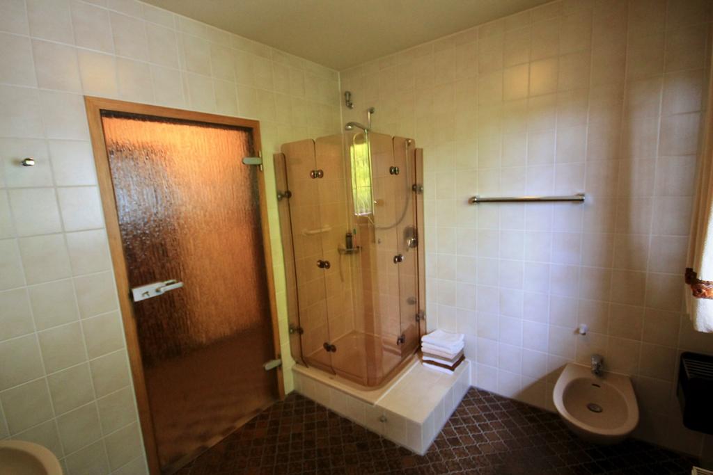 Badezimmer EG II