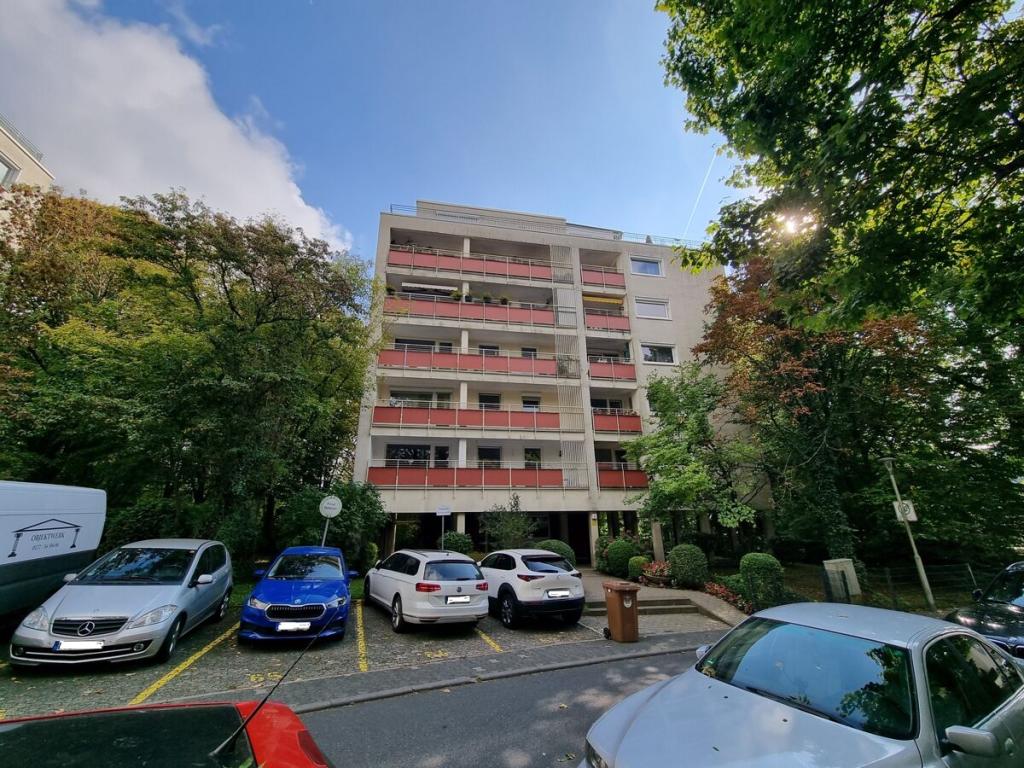Immobilie in Königstein - 3-Zimmer-Wohnung mit Loggia und Stellplatz in Königstein im Taunus! - Bild 2