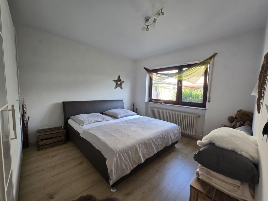 Lichtdurchflutete 2-Zi.-Wohnung mit Terrasse und Gartenbereich - Photo 4