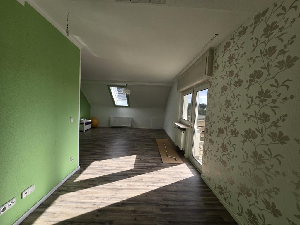 Lichtdurchflutete 1-Zi.-Dachgeschosswohnung mit Balkon - Photo 5