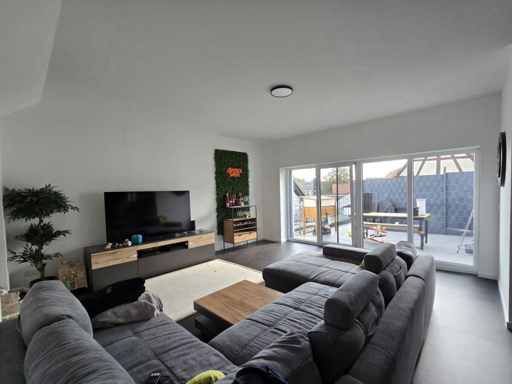 Große moderne 3.Zi. Wohnung mit durchdachtem Grundriss und einer großen Dachterrasse. - Foto 2
