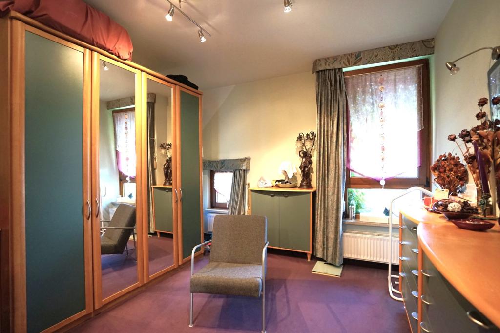 Ankleidezimmer optional Schlafzimmer