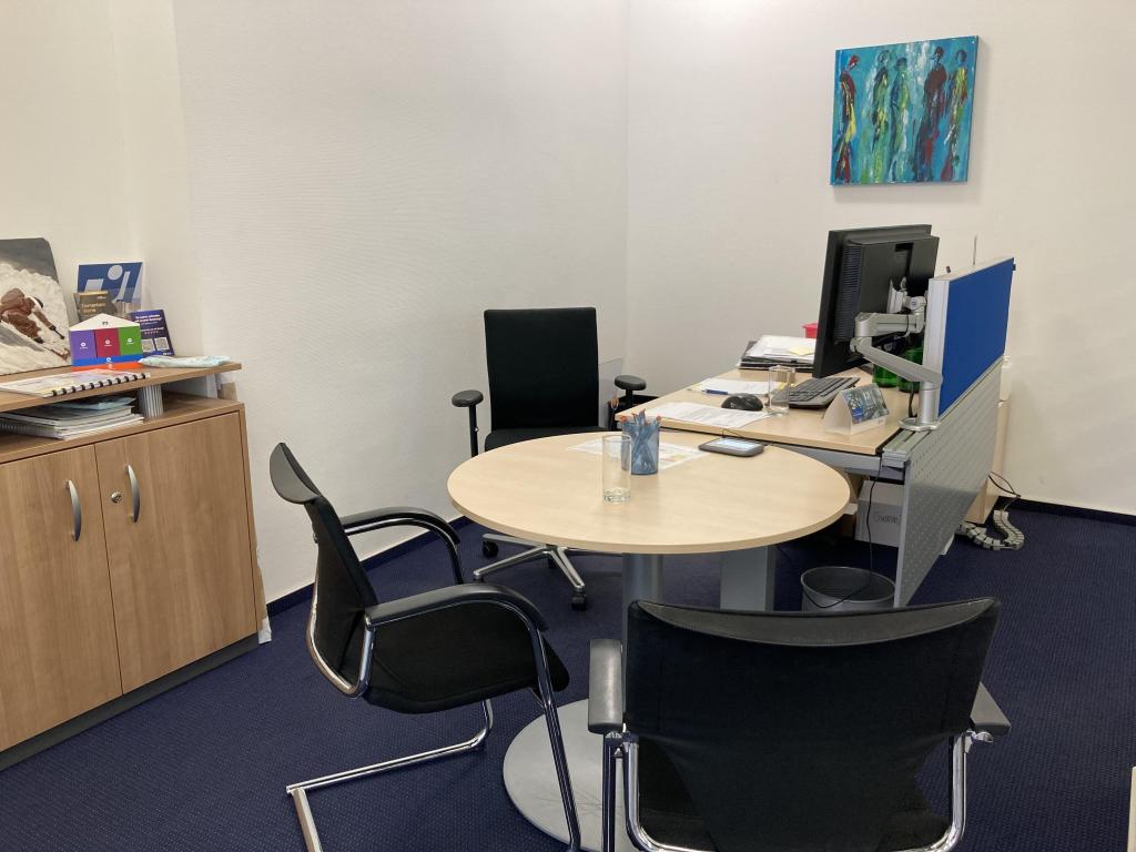 Büro 1