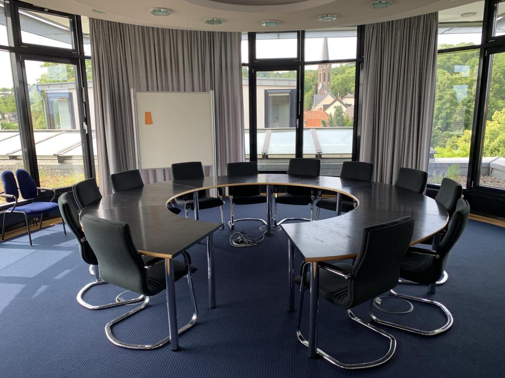 Rotunde - Besprechung