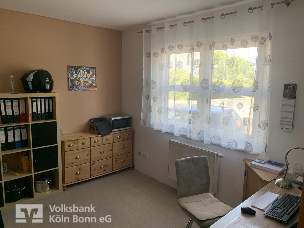 Büro EG