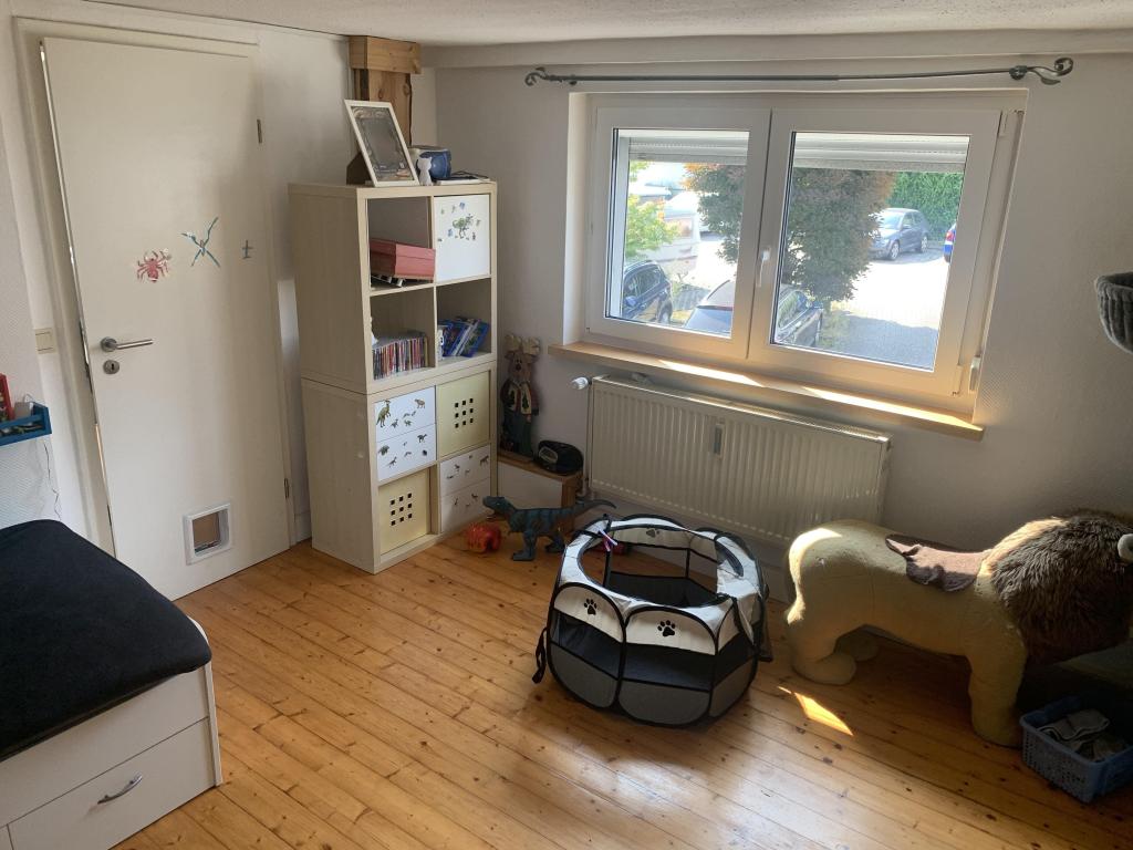 Zimmer 2 OG