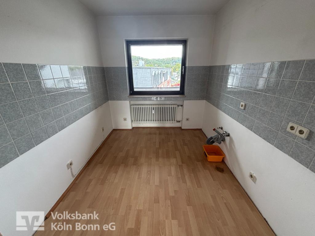 Eitorf Zentrum: Helle und großzügig geschnittene 4 Zimmer-Wohnung - Foto 3